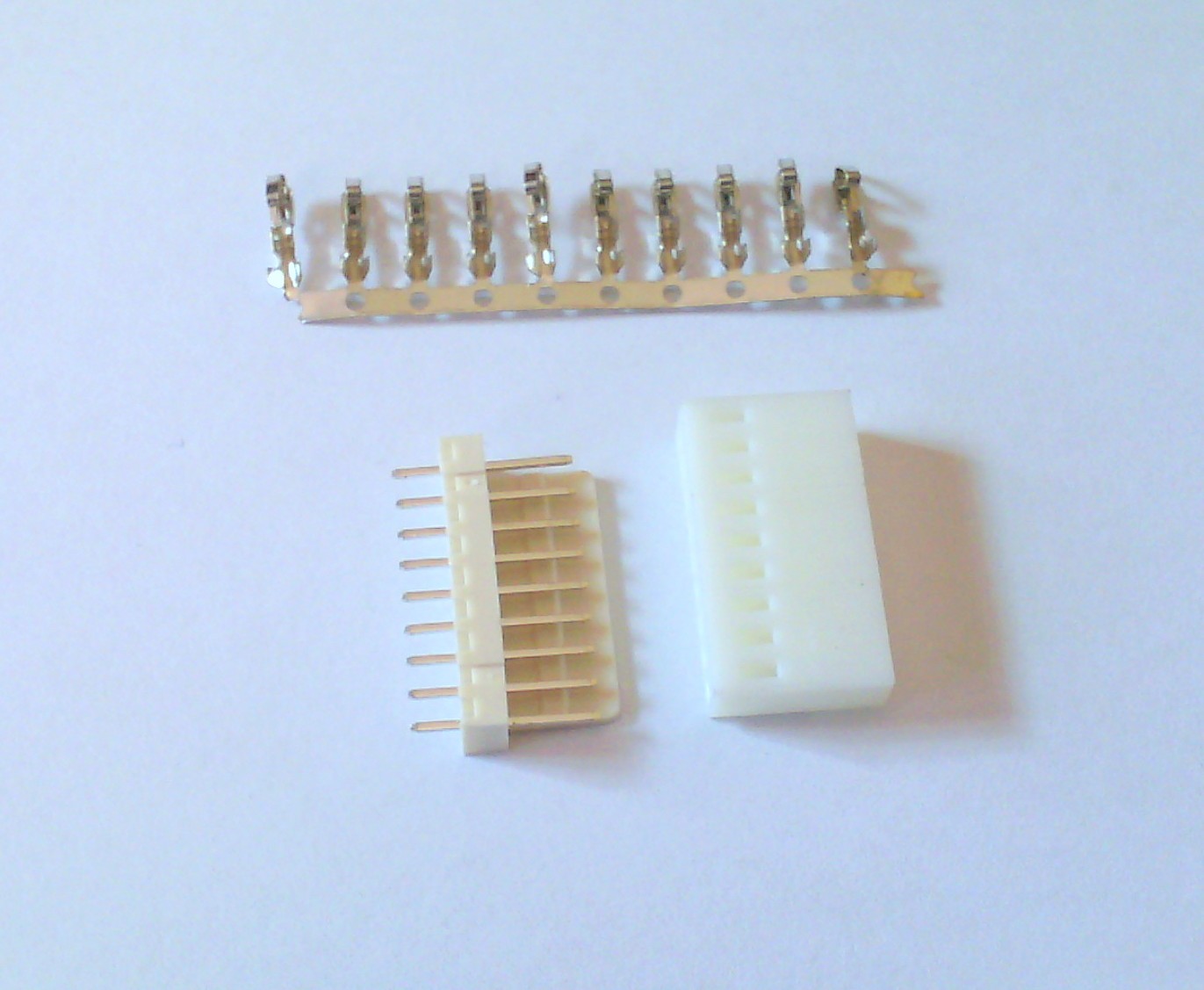White Housing 9 Pin