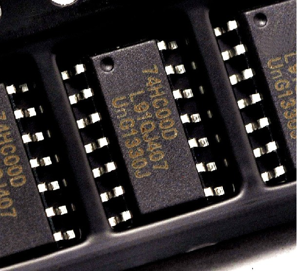 74HC00 SMD