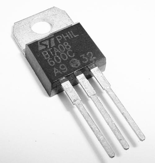 BTA08-600C TRIAC