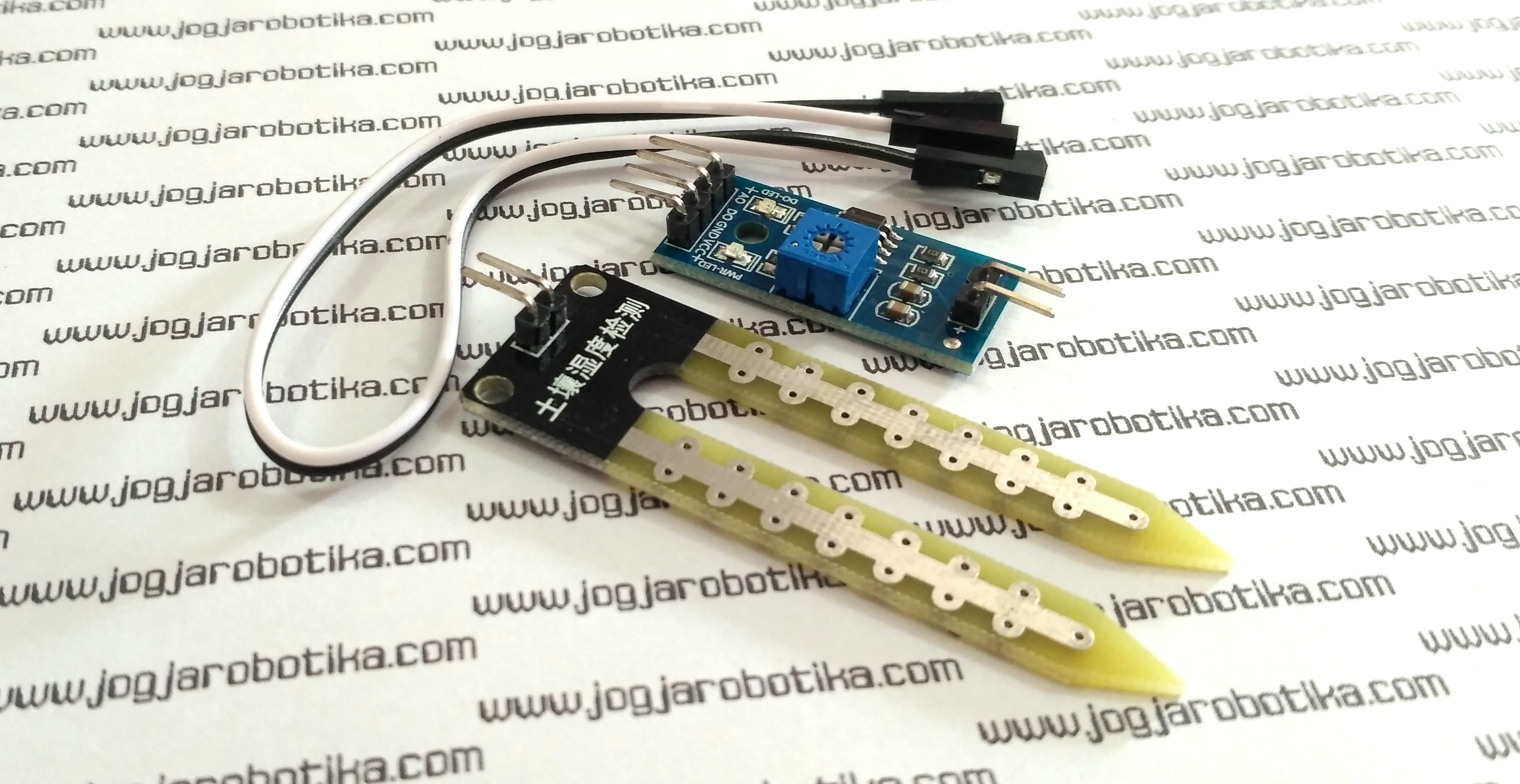 Sensor Kelembaban Tanah Soil Moisture Sensor