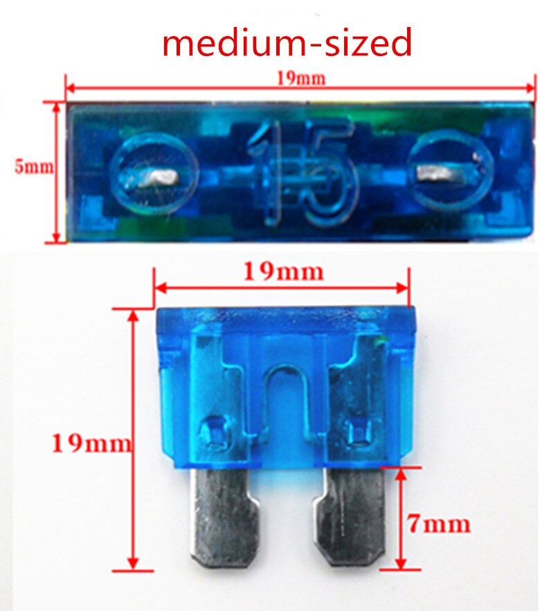 Medium Sized Automotive Blade Fuse 15A
